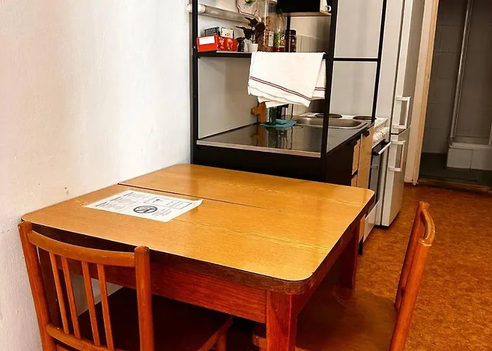 Big Apartmans In The Center شقة